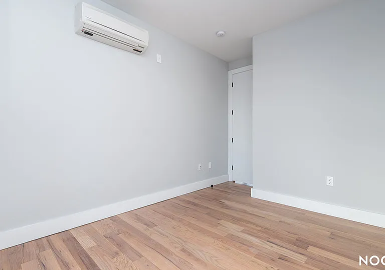 31-61 Vernon Blvd #7H — Photo 13