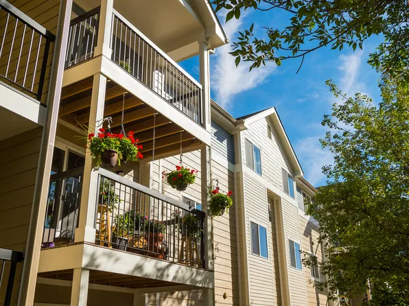 D09-1000 W Horsetooth Rd, Fort Collins, CO 80526