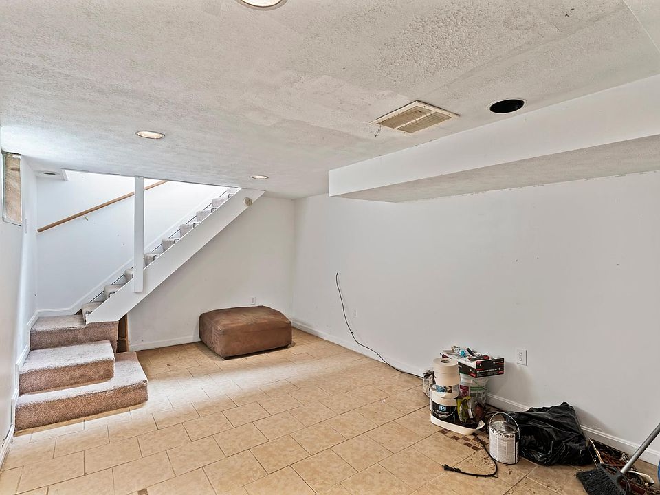 2404 Saunders Station Rd, Monroeville, PA 15146 Zillow