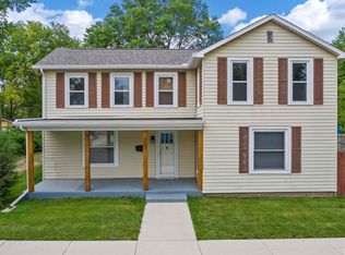 307 Richard St, Henry, IL 61537
