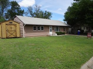 906 N Garfield St, Junction City, KS 66441
