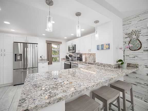 2nd image of 2430 S Kihei Rd #519