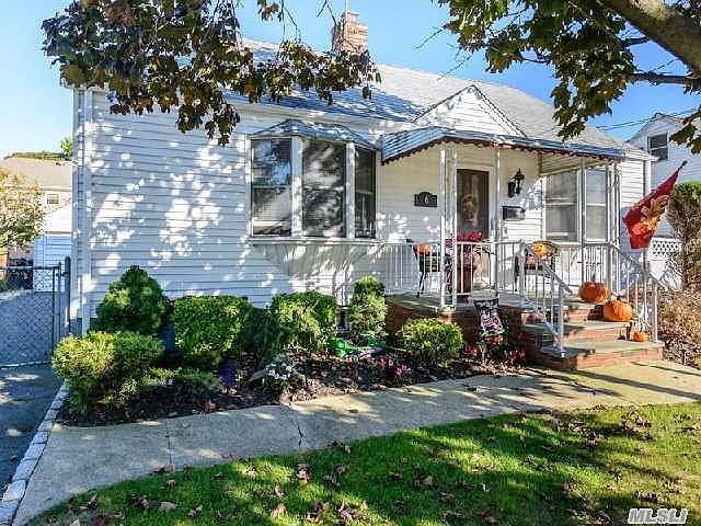 1st image of 6 Cambridge Ave