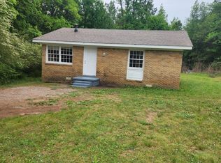 204 Locust Dr, Bolivar, TN 38008