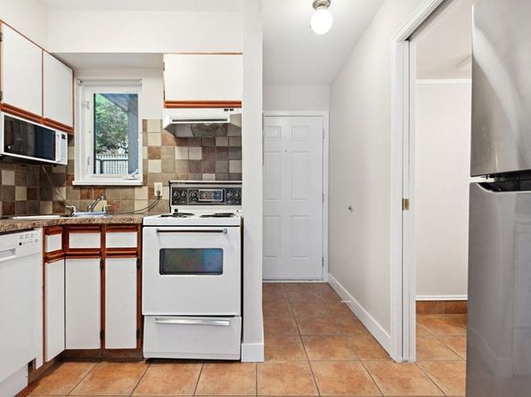 2 bedroom rental in Vancouver — photo 11