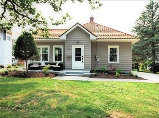 724 Warner Ave, Lemont, IL