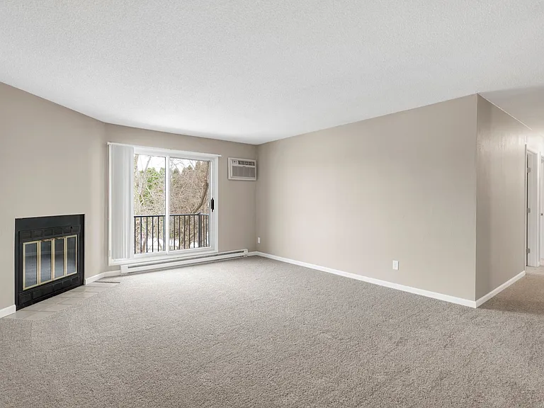 Hearthwood Apartments — Photo 15