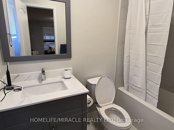5th image of 7123 Spyglass Cres