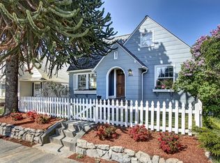 3806 SW Admiral Way, Seattle, WA 98126