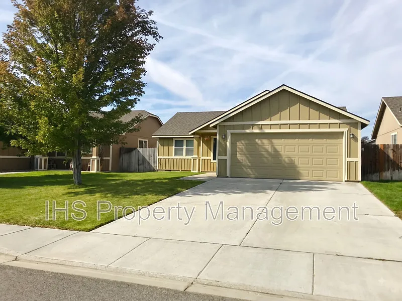 5718 Westport Ln