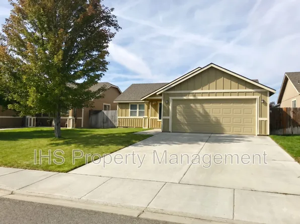 5718 Westport Ln, Pasco, WA 99301