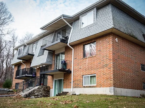 176 Maple Ave APT 4-23, Rutland, MA 01543