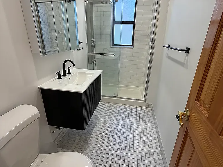 50-05 43rd Ave #2D — Photo 1