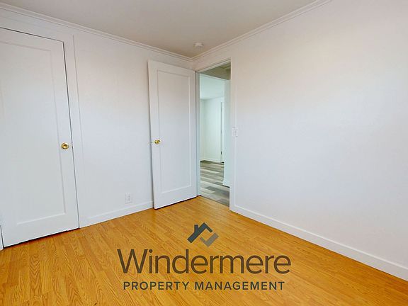 4th image of 817 S College Ave #Coll821