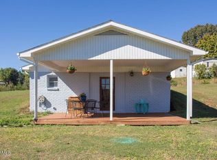 3843 Catewright Rd, Kodak, TN 37764