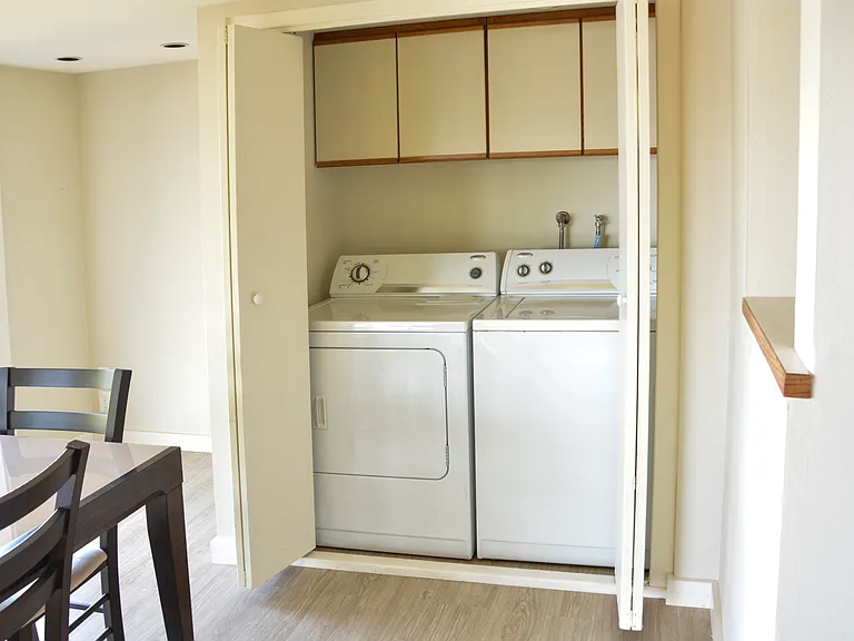 Washer dryer nook
