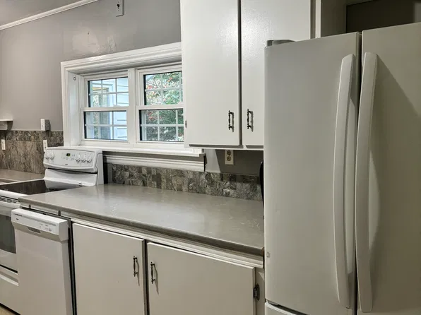 80 Fenwick Street Dartmouth, 80 Fenwick St, Dartmouth, NS B2Y 2J6