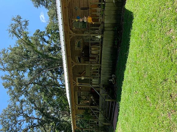 Front of main house.