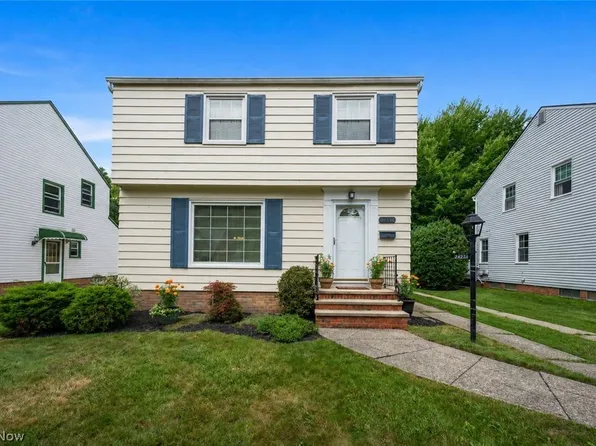 24231 Yosemite Dr, Euclid, OH 44117