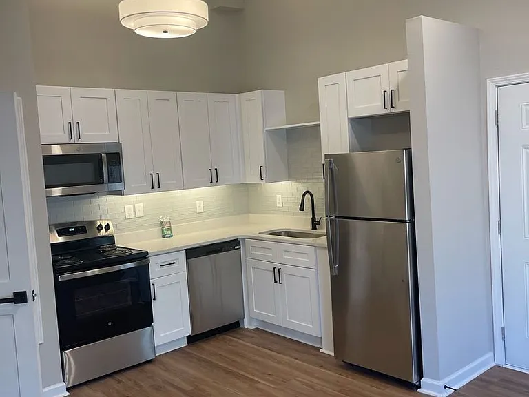 Champions Pines Apartments — Photo 24