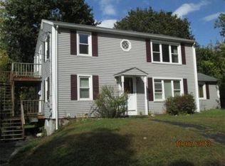 9 Beverly St, Oxford, MA 01540