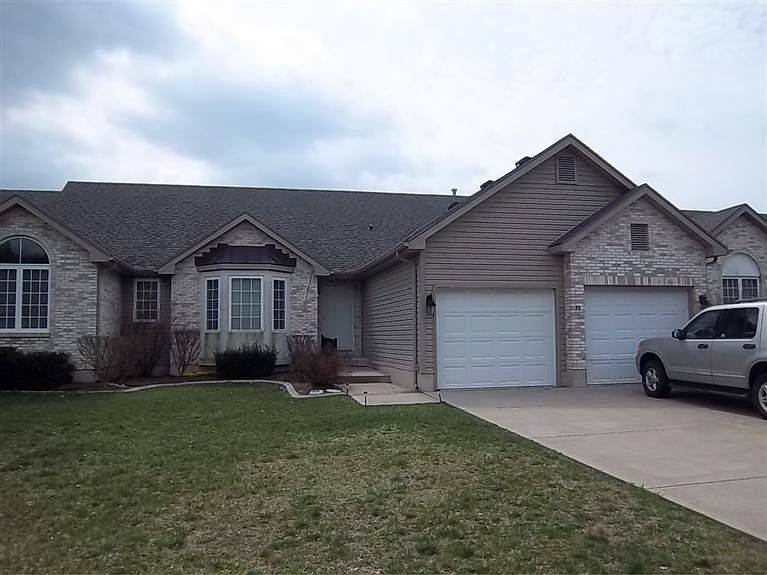 1st image of 23 Knollview Ct