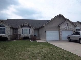 23 Knollview Ct, Germantown, OH 45327