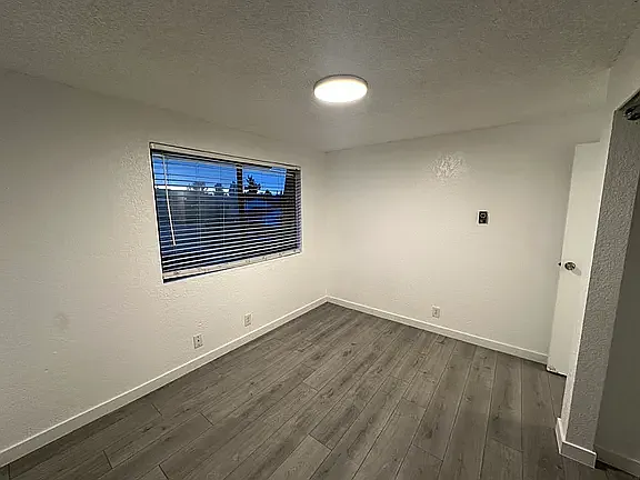 120 Stanford Dr #D — Photo 31