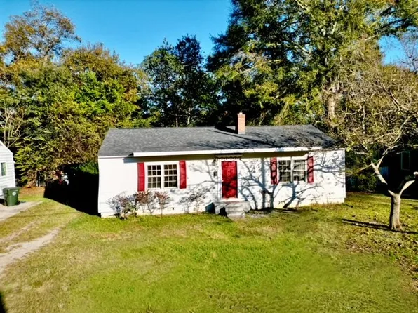 420 Chamlee Dr, Fort Valley, GA 31030