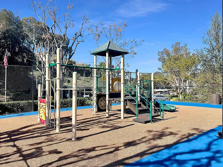 Village Oaks — Photo 30