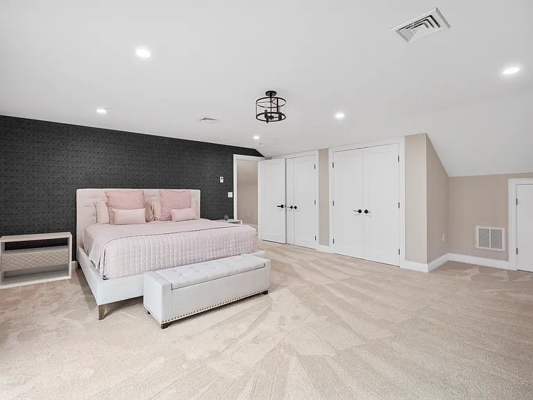 140 Middlesex St #3 — Photo 18