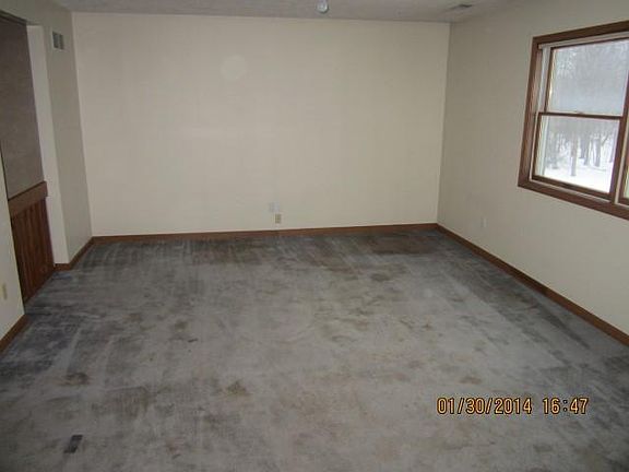 5th image of 6635 Hawthorne Ave
