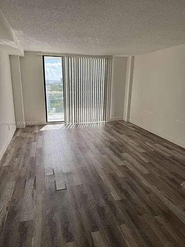 13499 Biscayne Blvd #1404 Photo 1