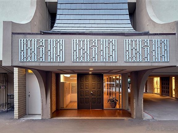 LOBBY ENTRANCE W/HI-TECH ENTRY SYSTEM