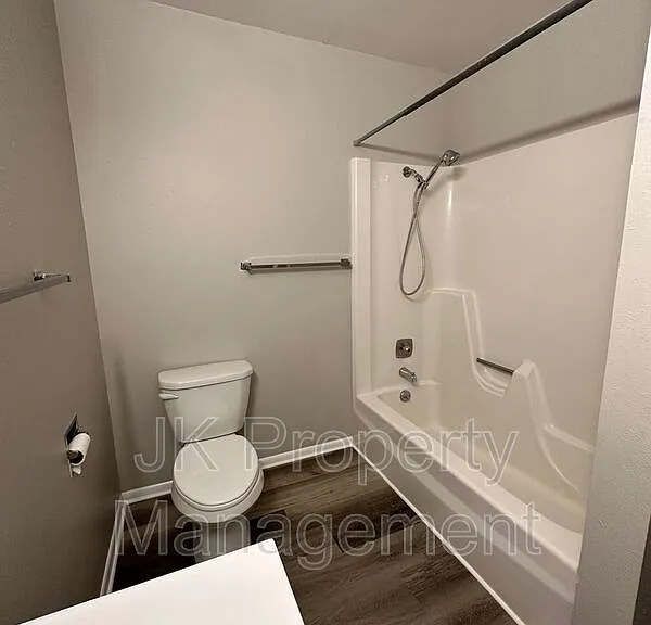 401 50th St S #3 — Photo 27