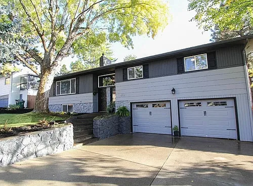 6716 Amber Ave Photo 1