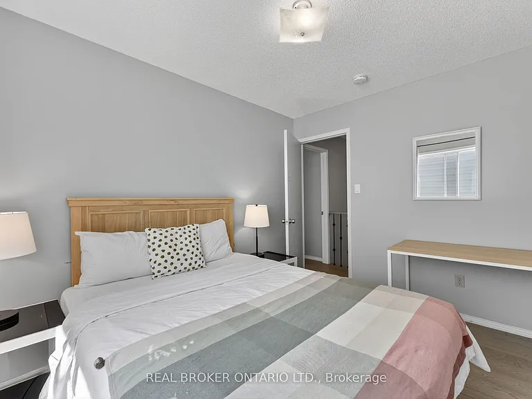 1895 Applewood Ave #UPPER — Photo 21