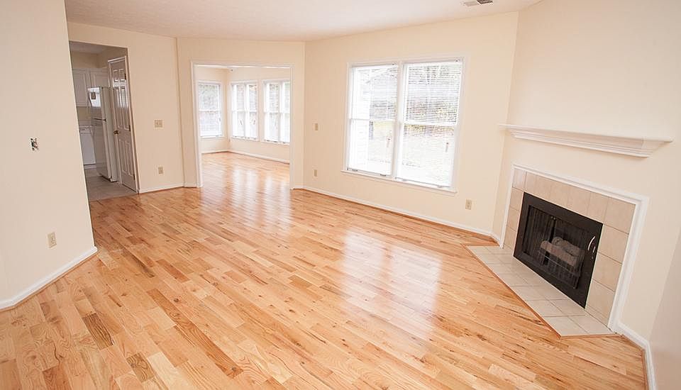 1st image of 738 Woodland Dr