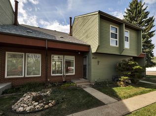 5353 Hill View Cres NW, Edmonton, AB T6L1V9