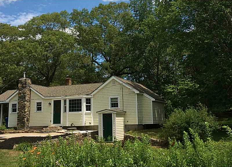 1st image of 740 South Rd
