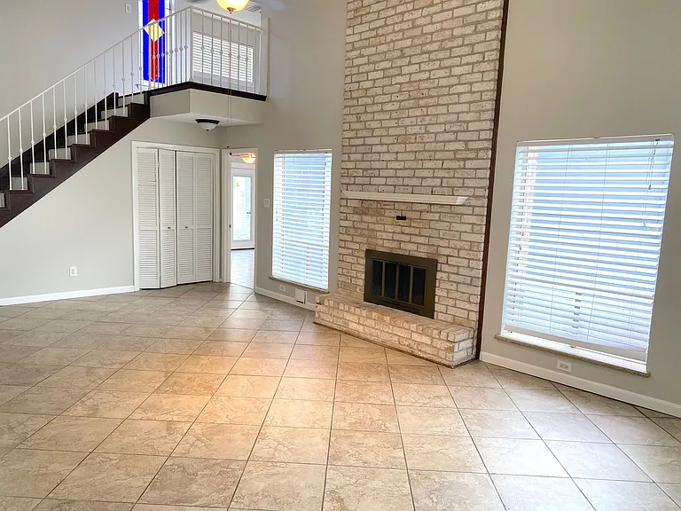 14934 Elmont Dr — Photo 19