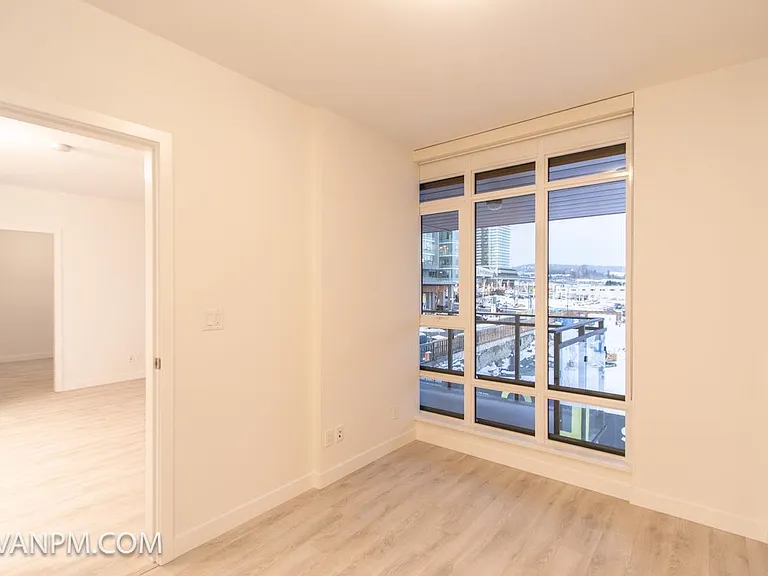 2085 Skyline Ct #405 — Photo 4