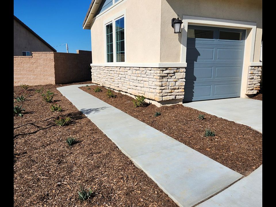 1st image of 30688 Noble Ct #B