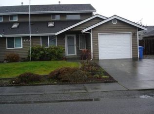 187 NE Nunan Loop #2, Oak Harbor, WA 98277