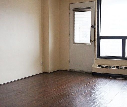 3rd image of 6125 98th St APT 11M