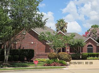 2410 Enchanted Isle Dr, Houston, TX 77062