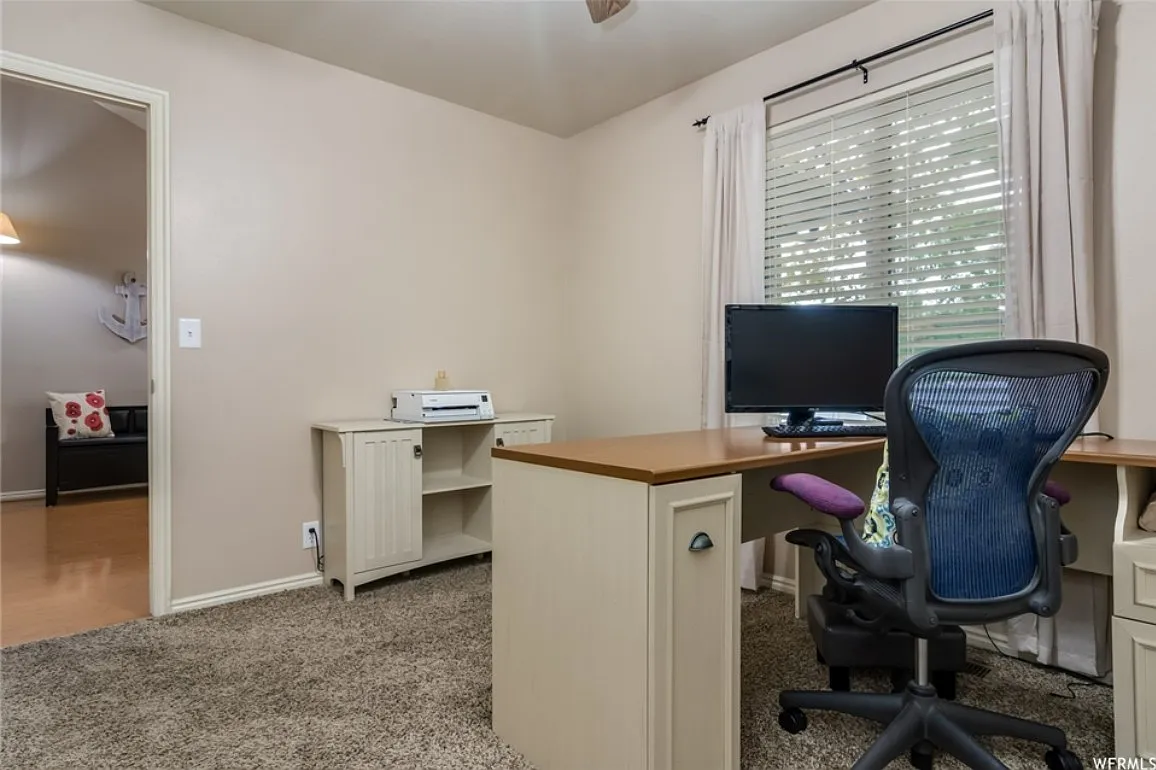 4 bed, 2136 sqft, $775 — Photo 2