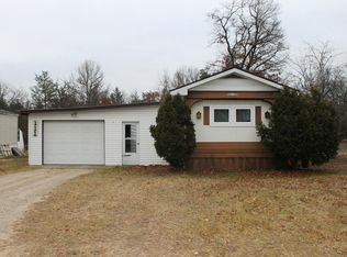 111 Crestwood Dr, Grayling, MI 49738