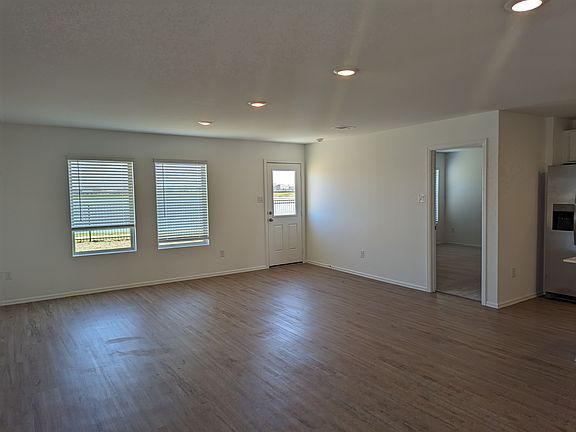 5th image of 9610 Fulvetta Briar Ct