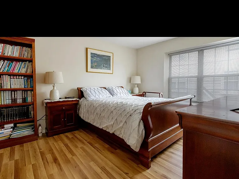 6404 Preston Way — Photo 21